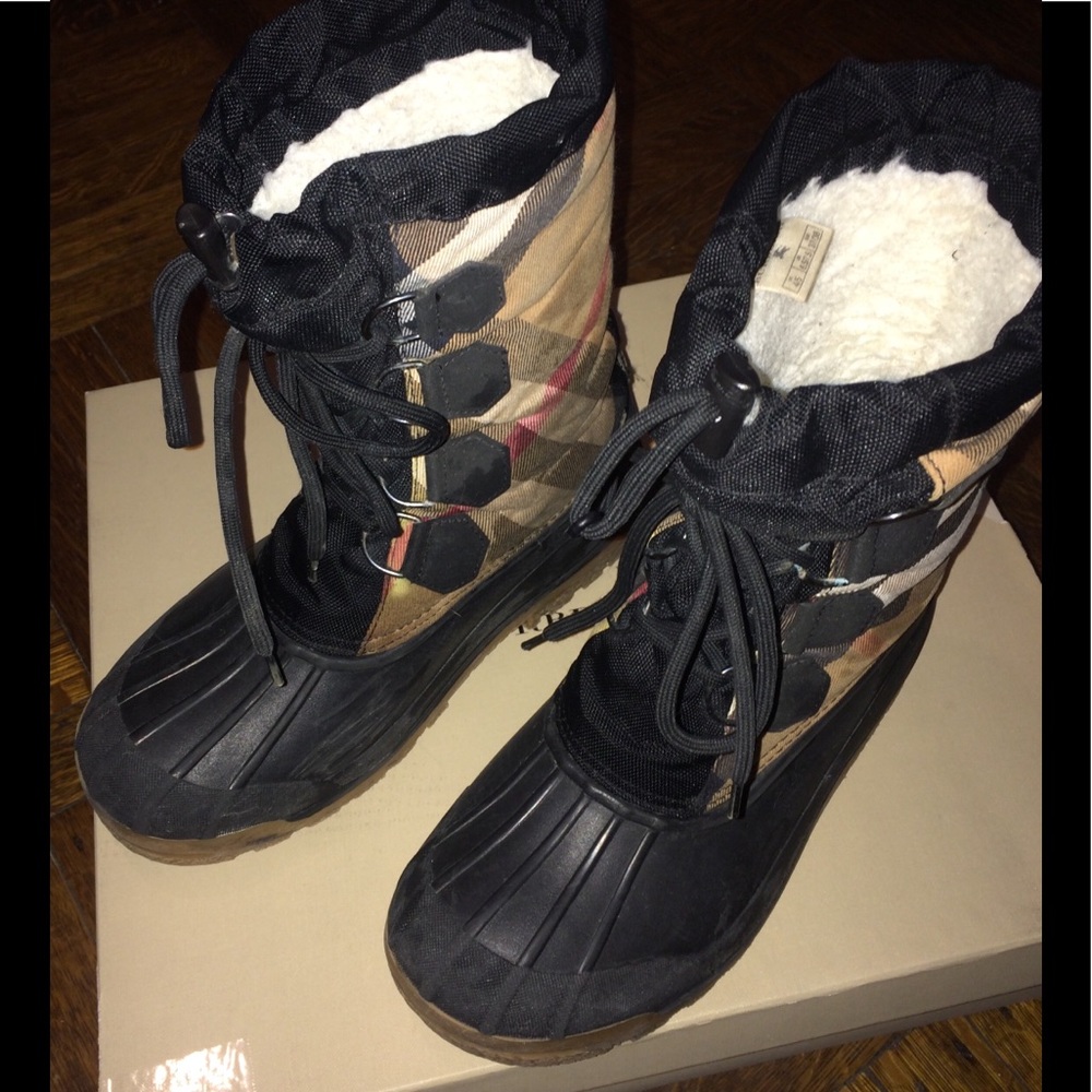 Pre-owned - Burberry Snow Boots